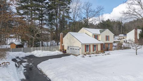 21 Fox Hollow Lane Queensbury NY 12804