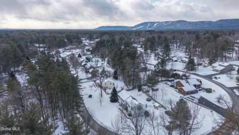 21 Fox Hollow Lane Queensbury NY 12804