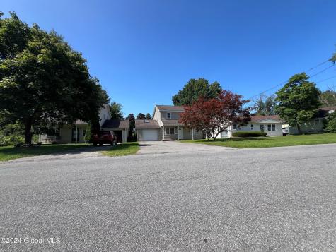 313 Chiswell Road Schenectady NY 12304