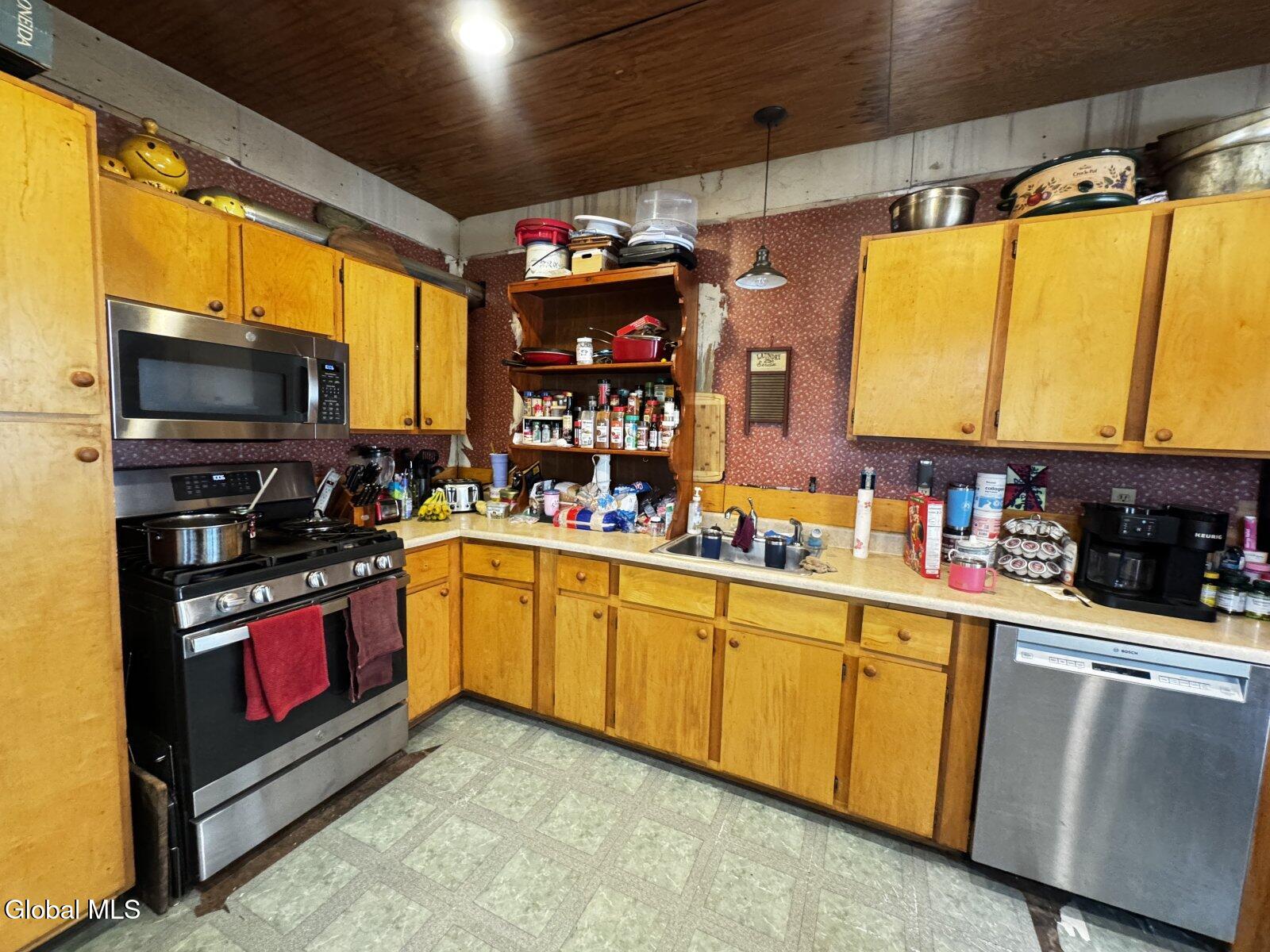 109 S Market Street Johnstown NY 12095