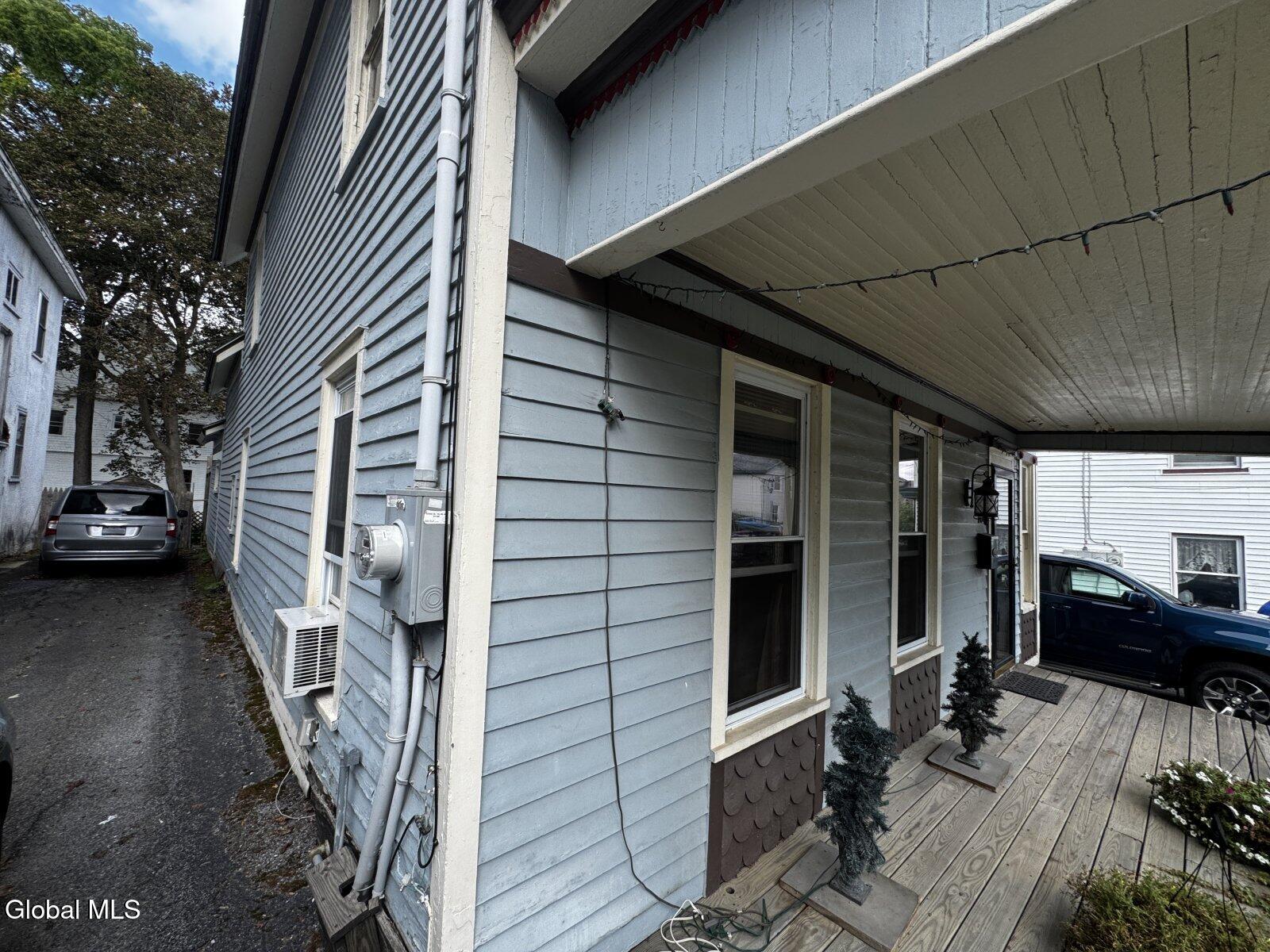 109 S Market Street Johnstown NY 12095