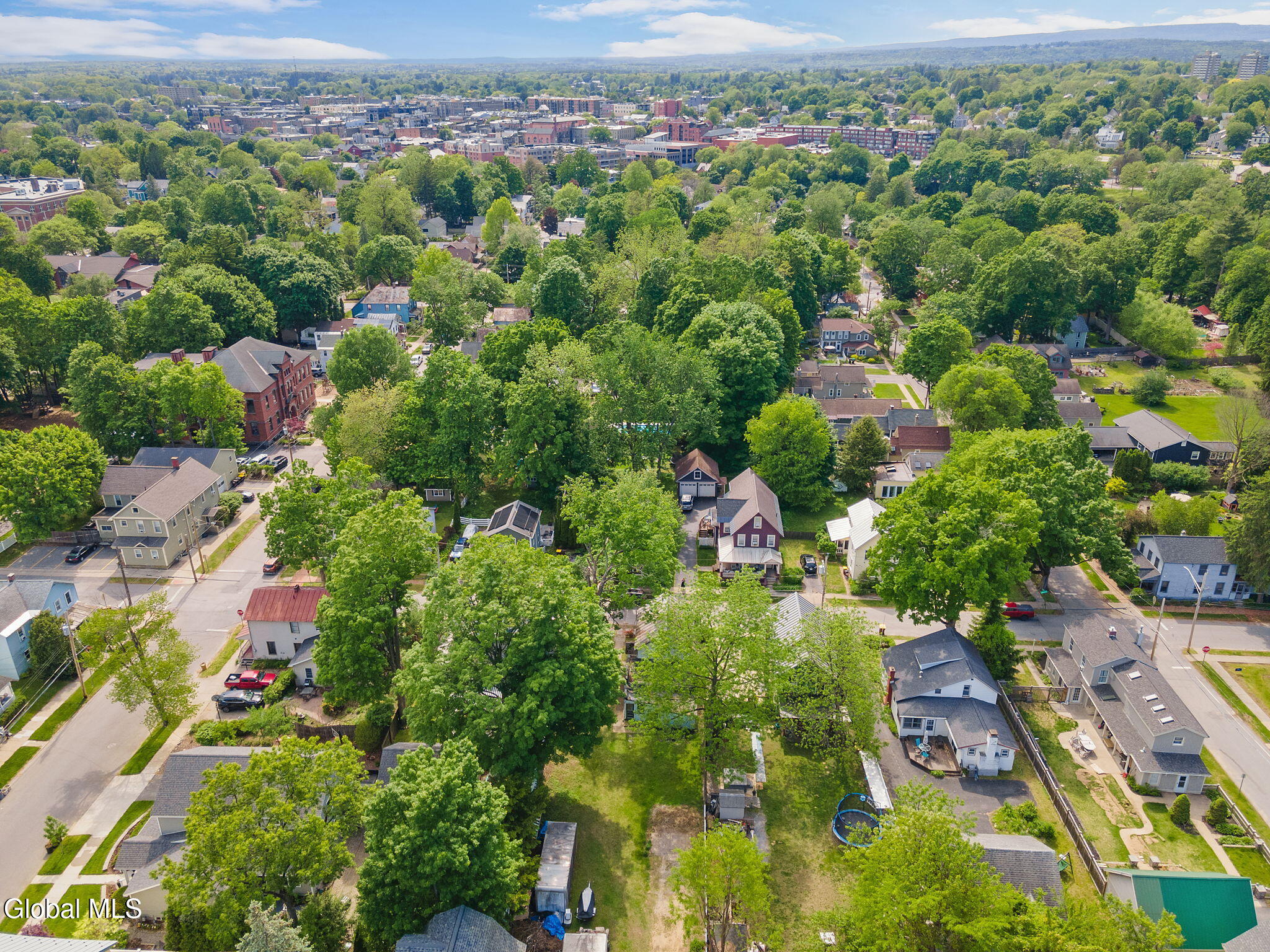 28 Warren Street Saratoga Springs NY 12866