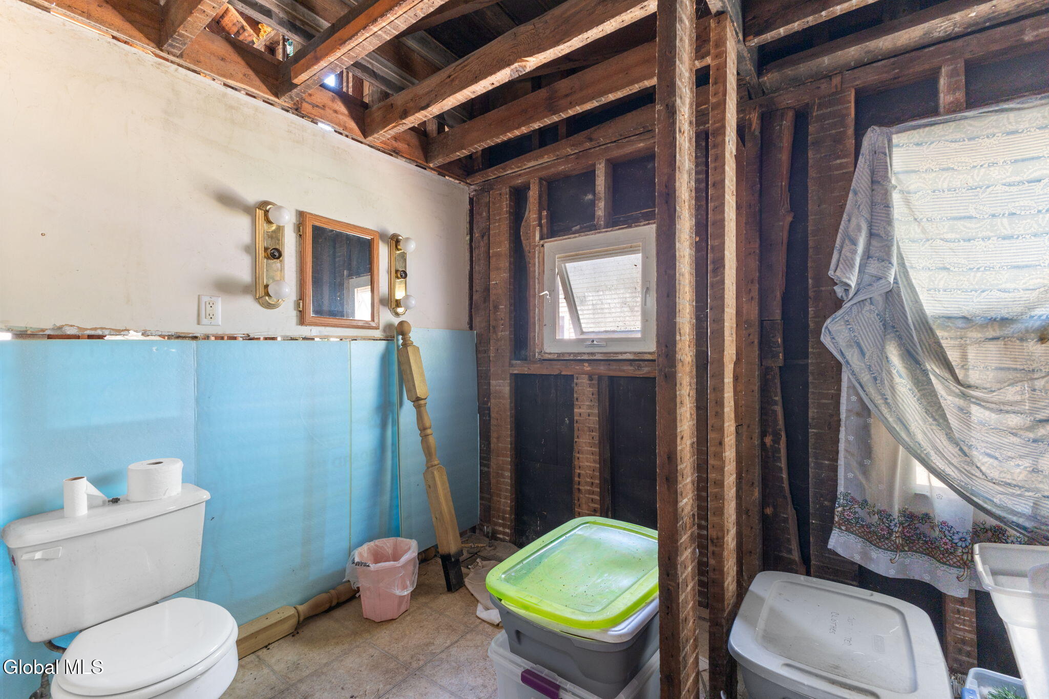 28 Warren Street Saratoga Springs NY 12866