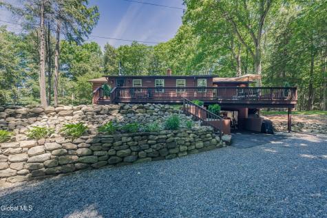 7104 Woods End Road Galway NY 12074