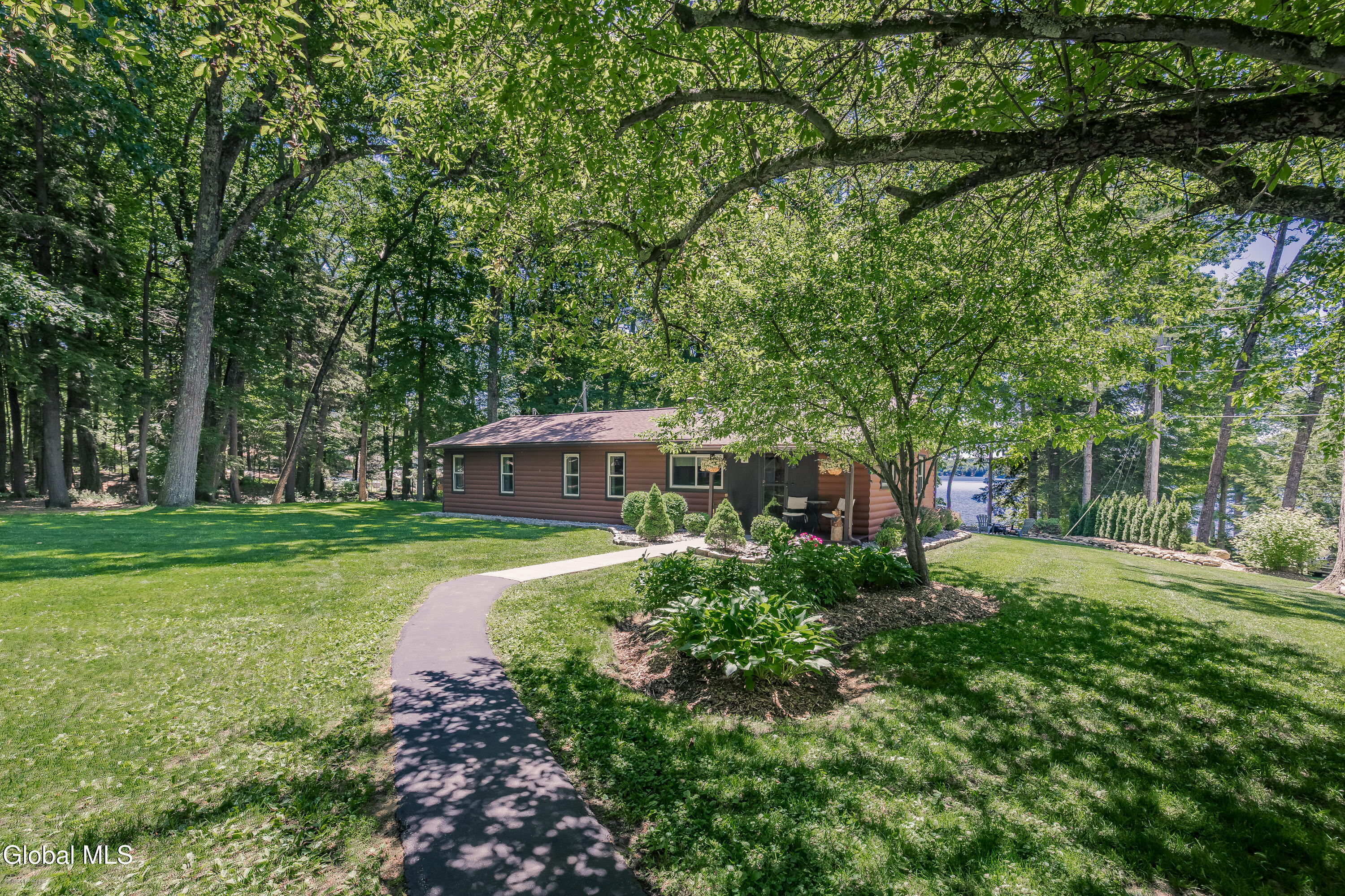 7104 Woods End Road Galway NY 12074