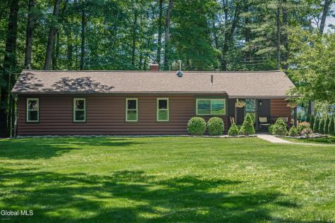 7104 Woods End Road Galway NY 12074