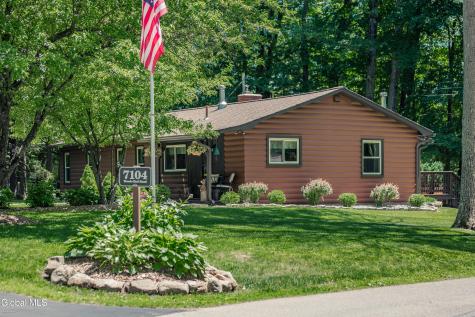 7104 Woods End Road Galway NY 12074