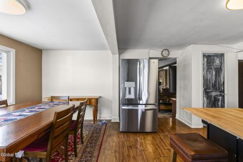 4 Valleyview Avenue Schenectady NY 12306