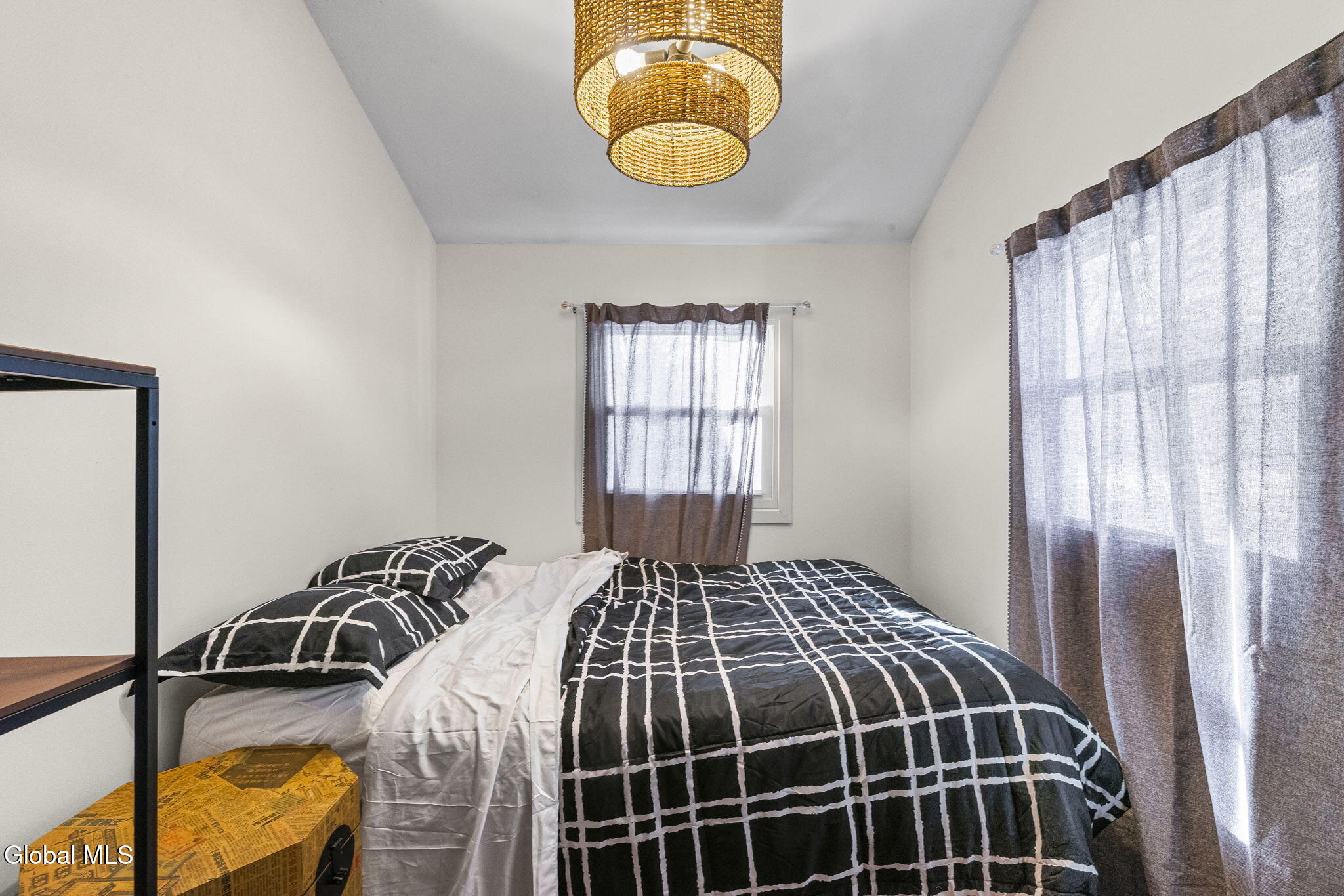 4 Valleyview Avenue Schenectady NY 12306