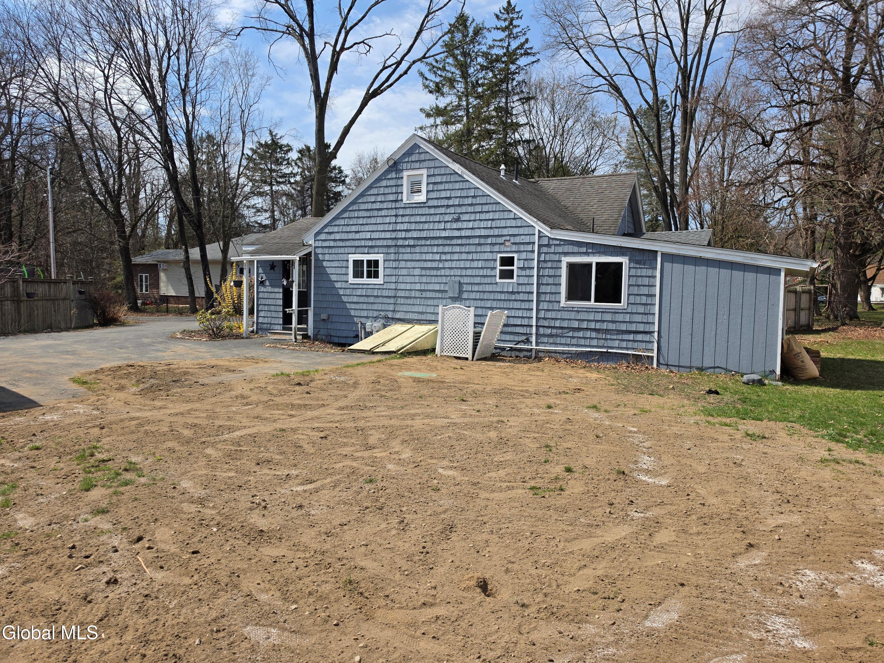 4 Valleyview Avenue Schenectady NY 12306