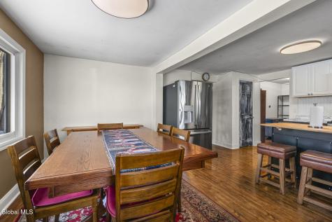 4 Valleyview Avenue Schenectady NY 12306