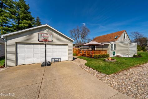 1887 Fiero Avenue Schenectady NY 12303