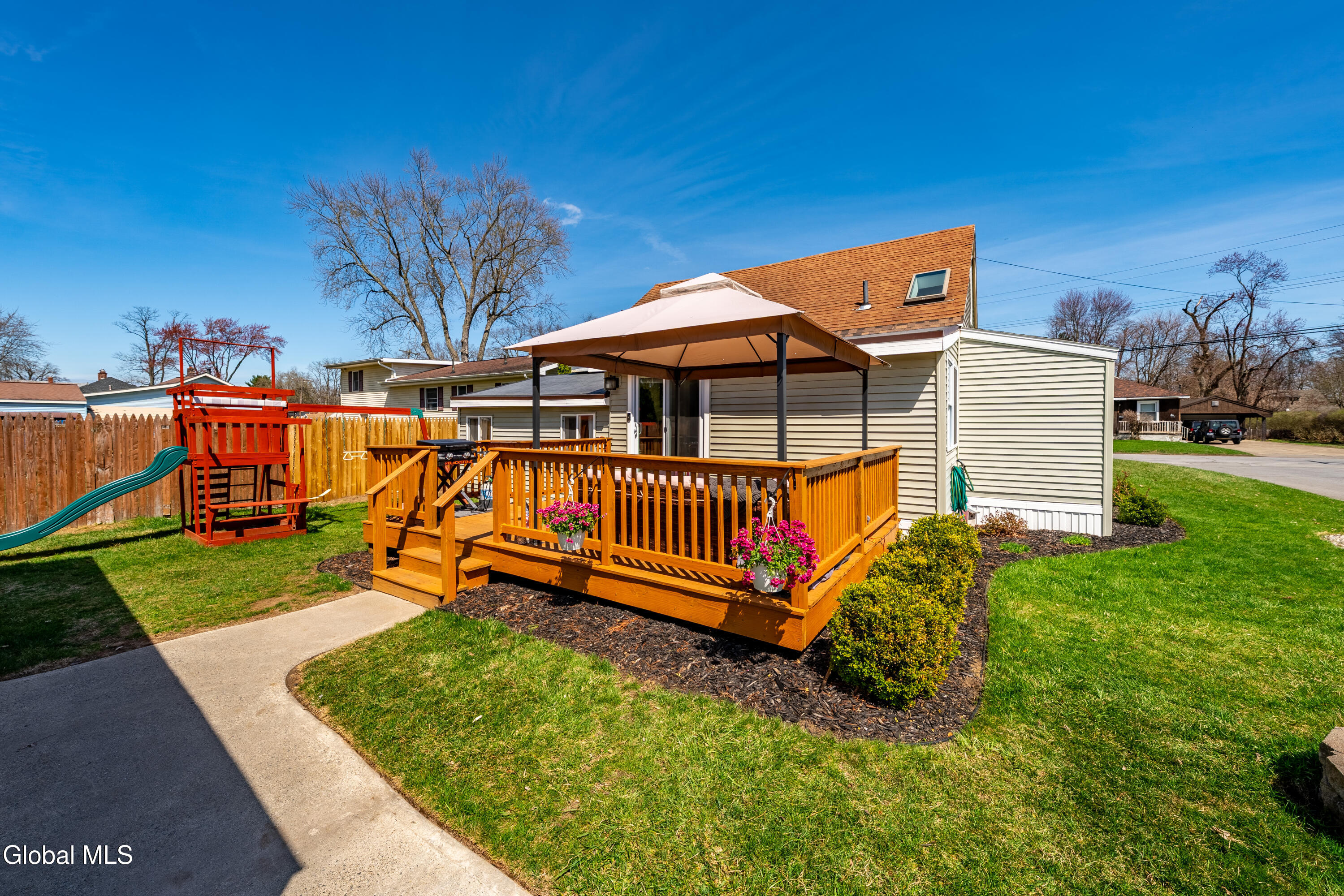 1887 Fiero Avenue Schenectady NY 12303