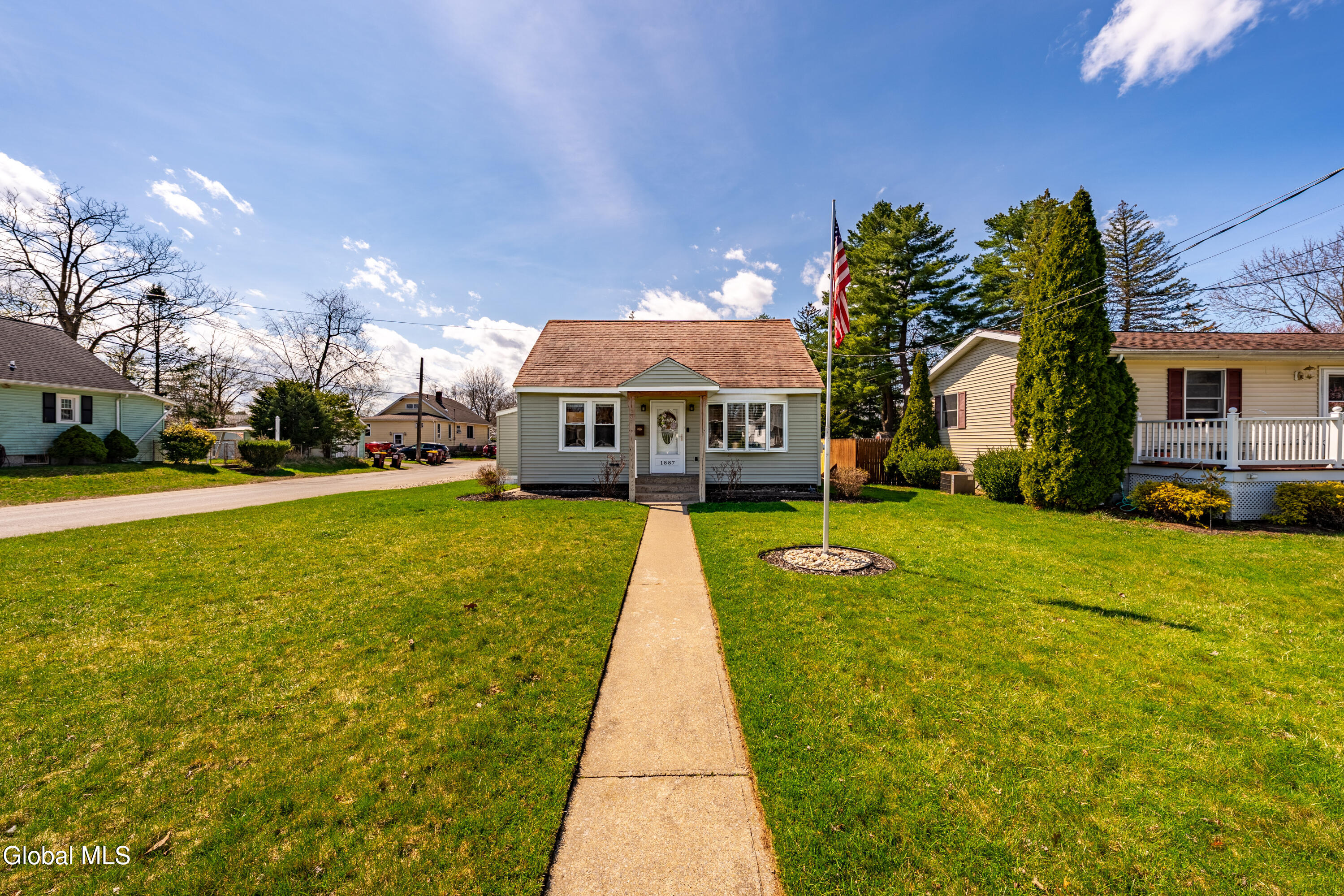 1887 Fiero Avenue Schenectady NY 12303