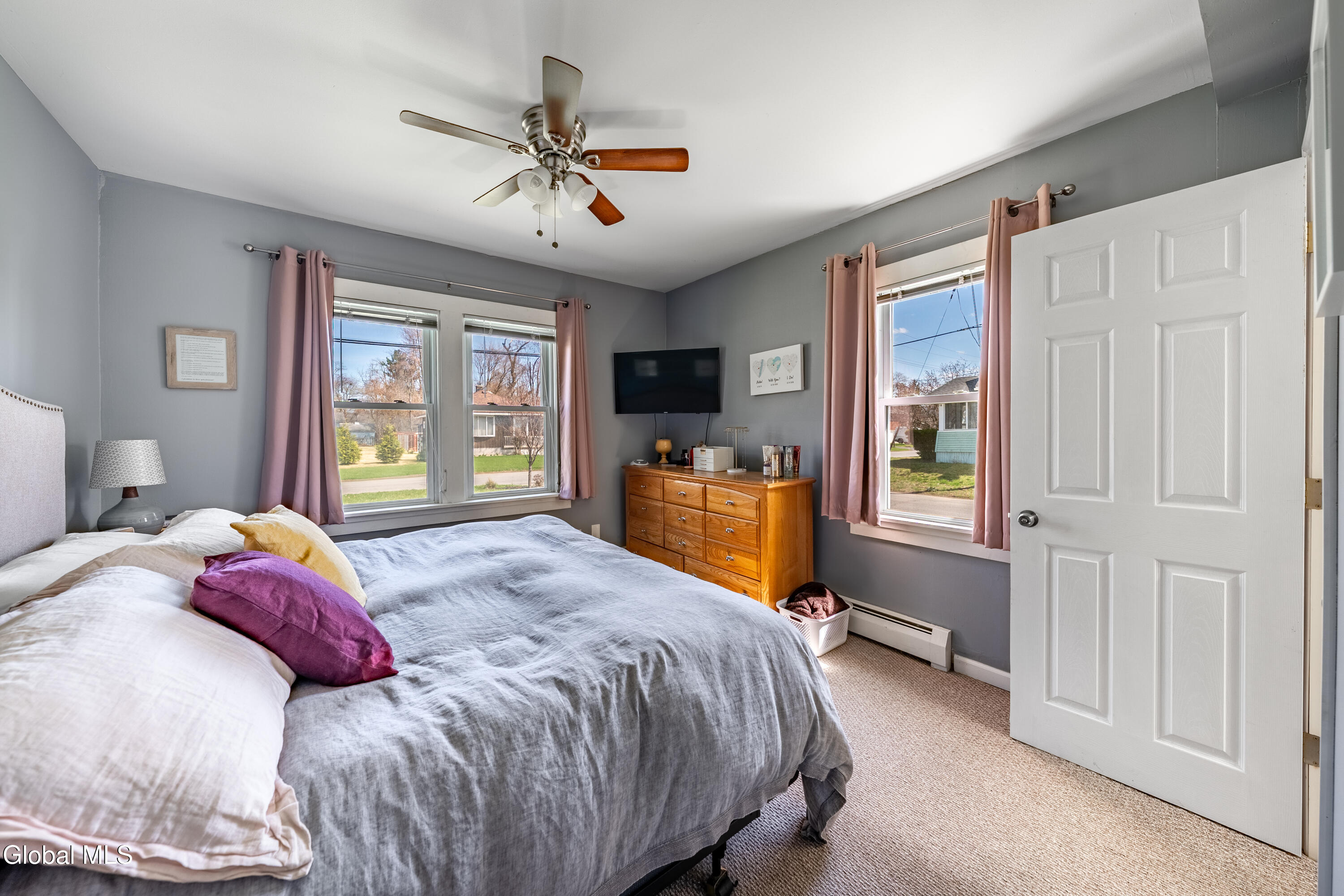 1887 Fiero Avenue Schenectady NY 12303