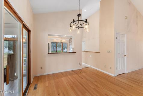 237 Long Meadow Lane Schenectady NY 12306