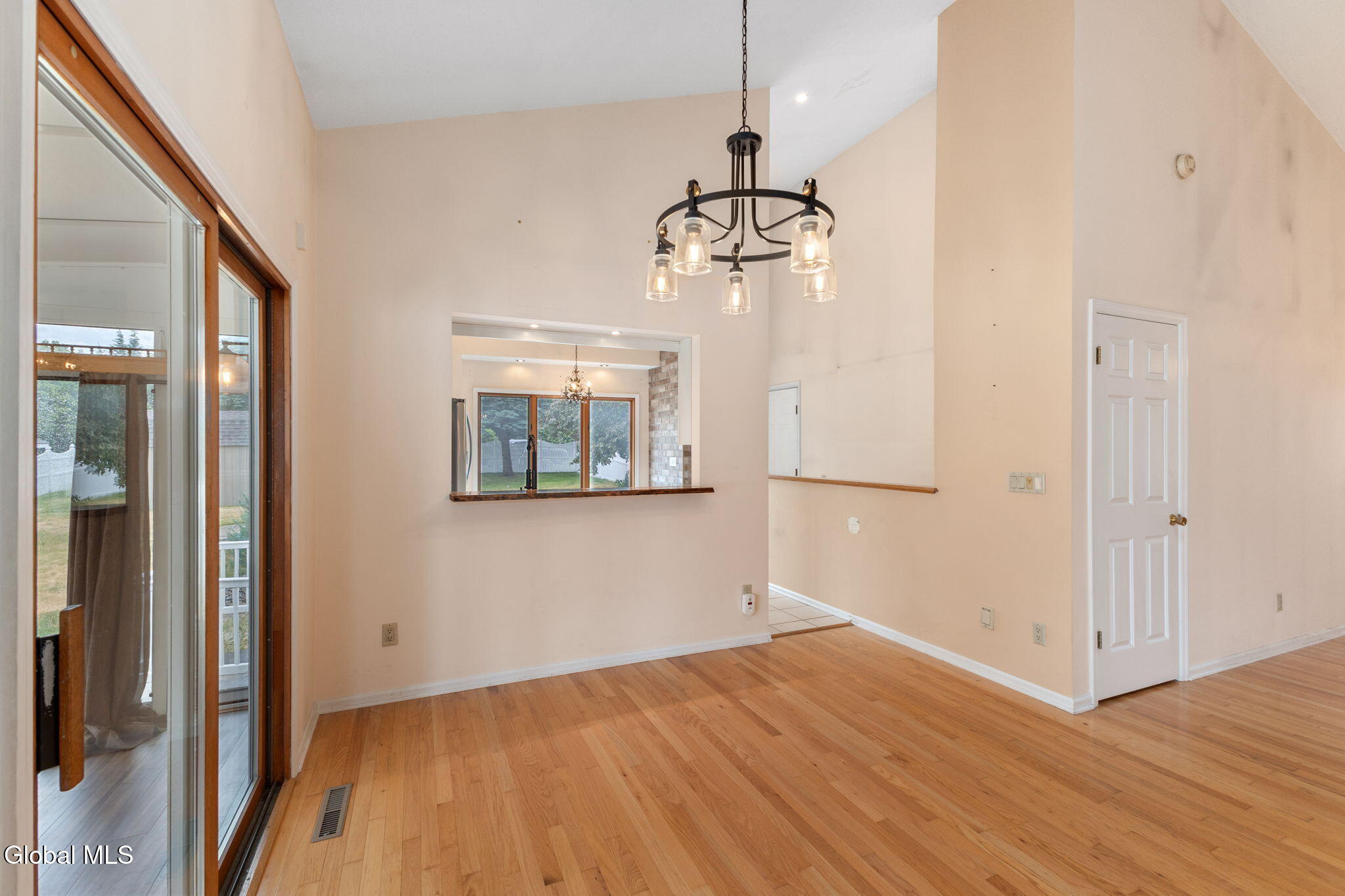 237 Long Meadow Lane Schenectady NY 12306