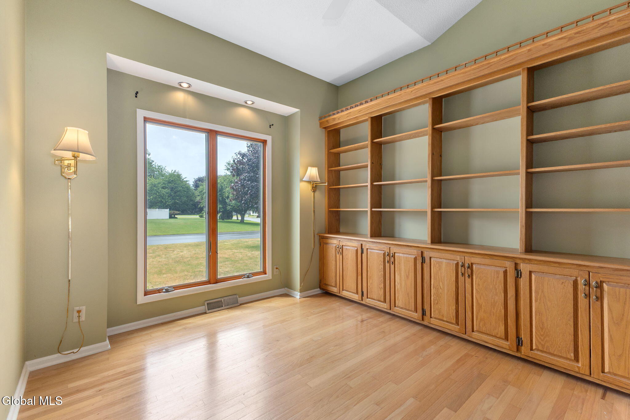 237 Long Meadow Lane Schenectady NY 12306
