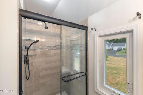 237 Long Meadow Lane Schenectady NY 12306