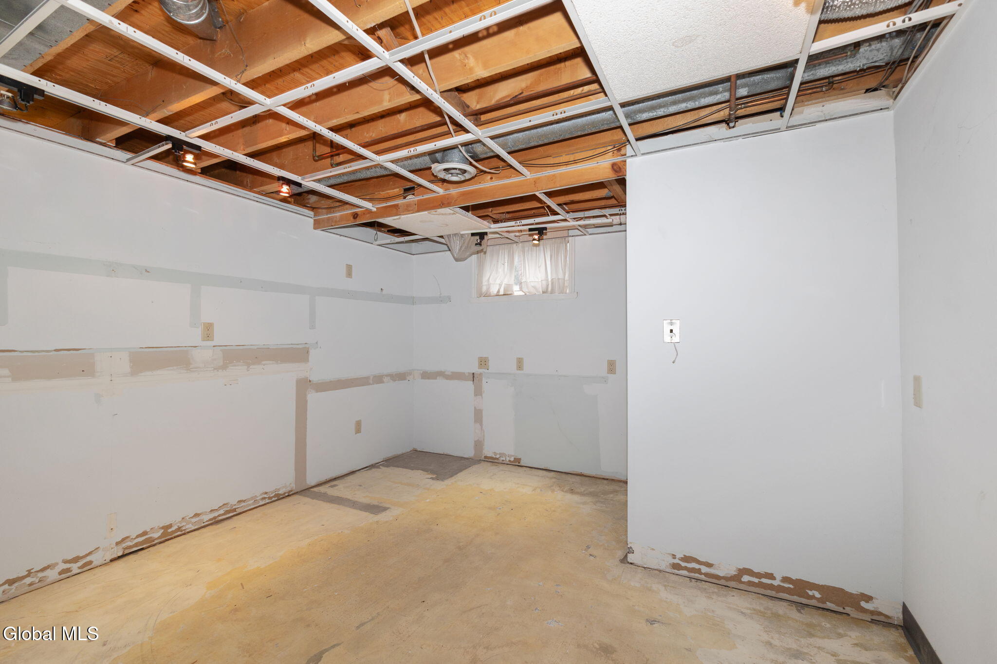 237 Long Meadow Lane Schenectady NY 12306