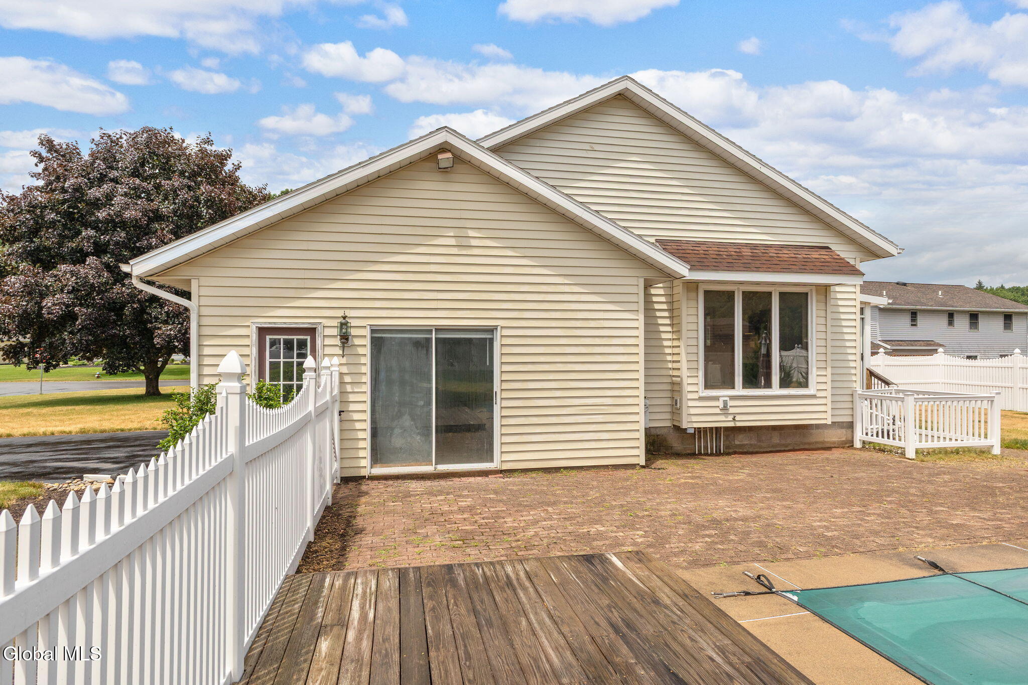 237 Long Meadow Lane Schenectady NY 12306
