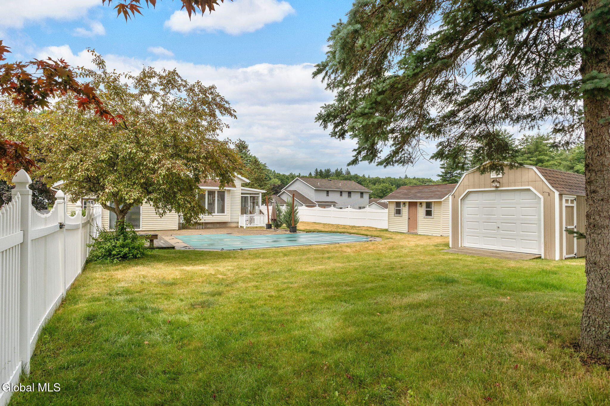 237 Long Meadow Lane Schenectady NY 12306
