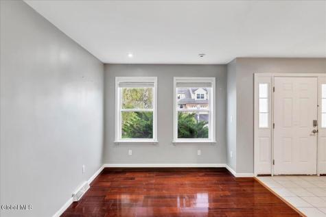 19 Tupelo Drive Clifton Park NY 12065