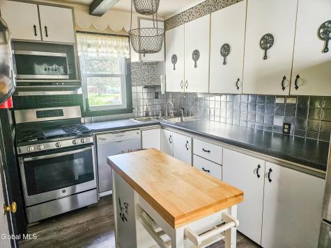 107 Skyway Drive Glenville NY 12302