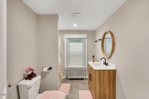 178 Speigletown Road Troy NY 12182