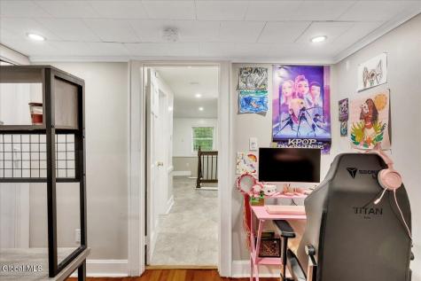 178 Speigletown Road Troy NY 12182