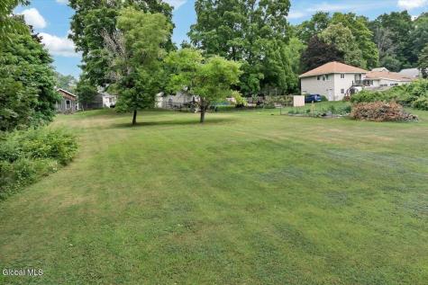 178 Speigletown Road Troy NY 12182