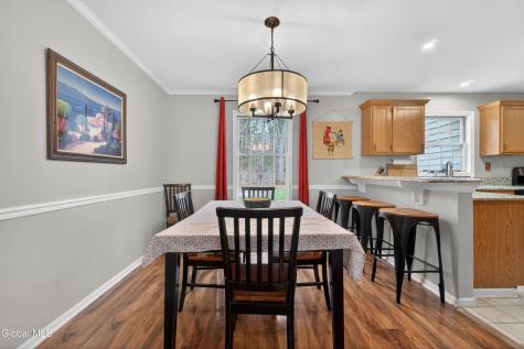 7 Gloucester Street Clifton Park NY 12065
