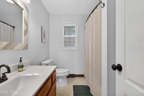 7 Gloucester Street Clifton Park NY 12065