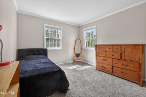 7 Gloucester Street Clifton Park NY 12065