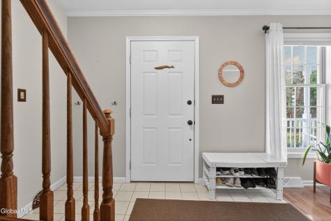 7 Gloucester Street Clifton Park NY 12065