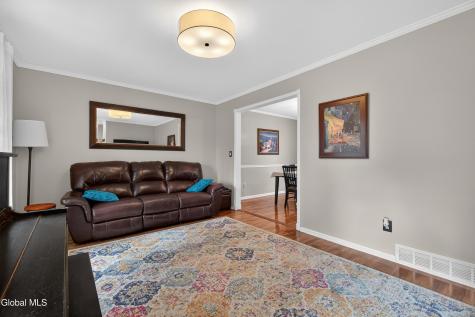 7 Gloucester Street Clifton Park NY 12065