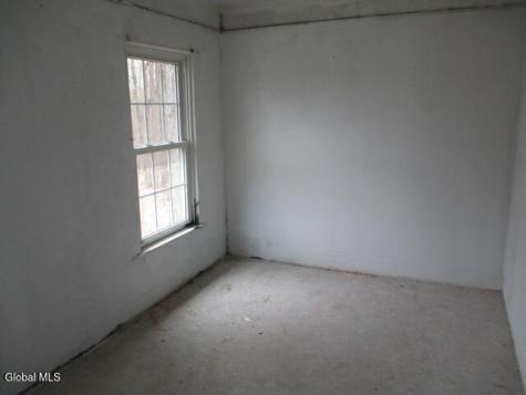 10 Woodard Avenue Hadley NY 12835
