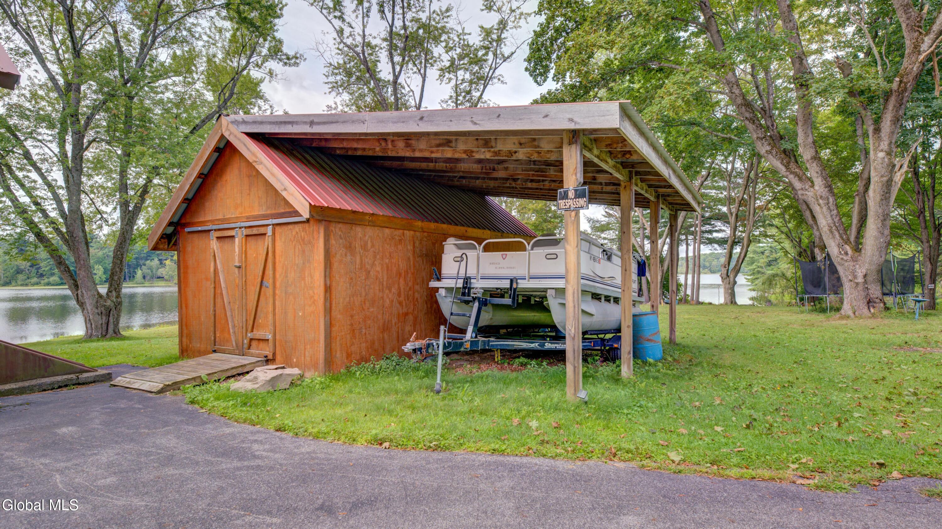 19 Curtain Avenue Mayfield NY 12117