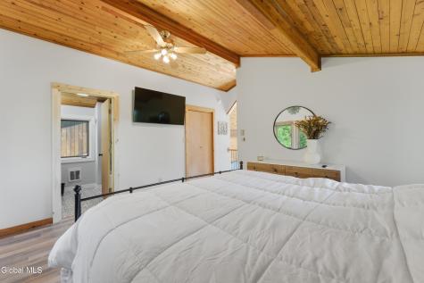 10 Morningside Circle Bolton Landing NY 12814