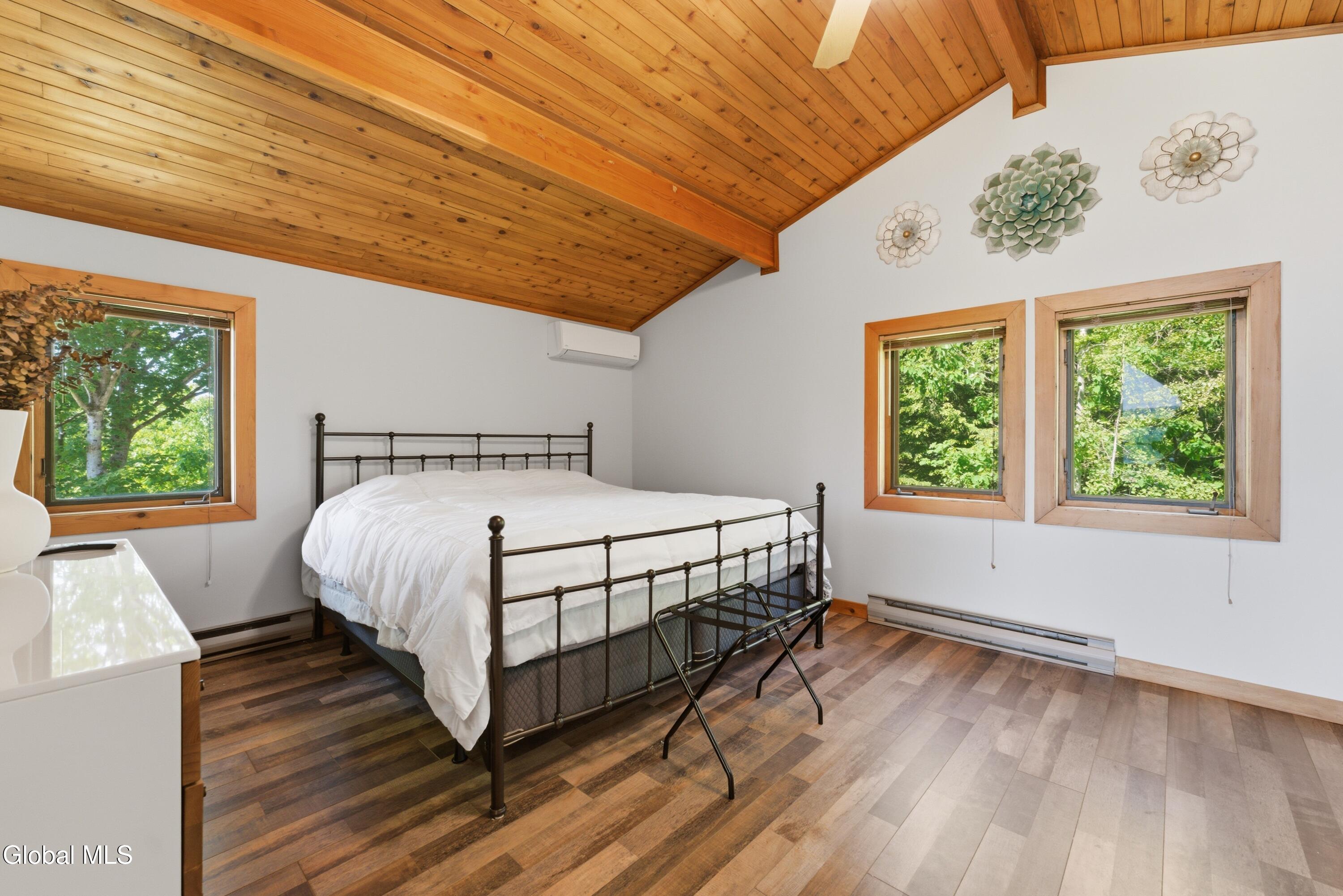 10 Morningside Circle Bolton Landing NY 12814