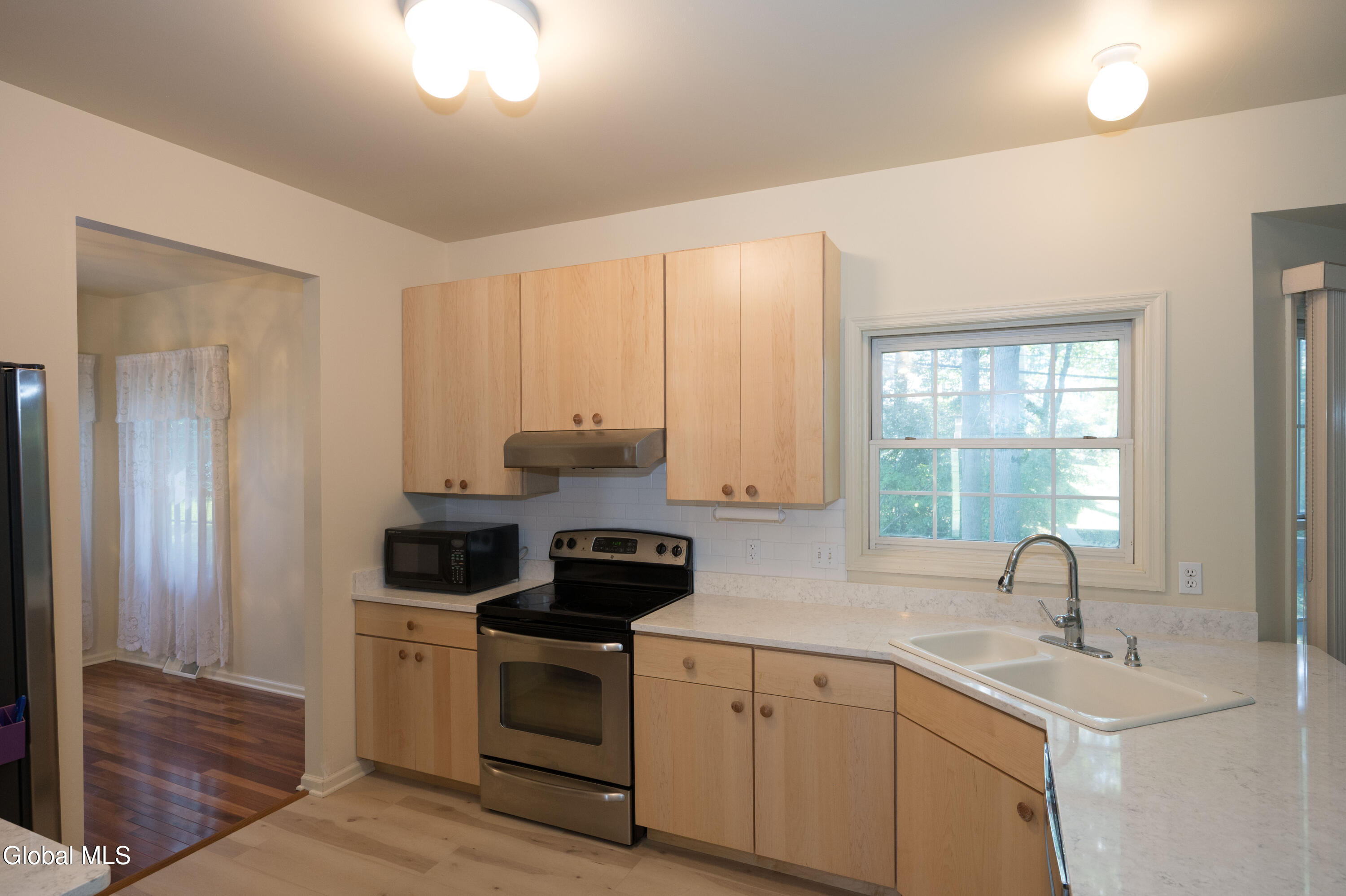 1912 Village Road Niskayuna NY 12309