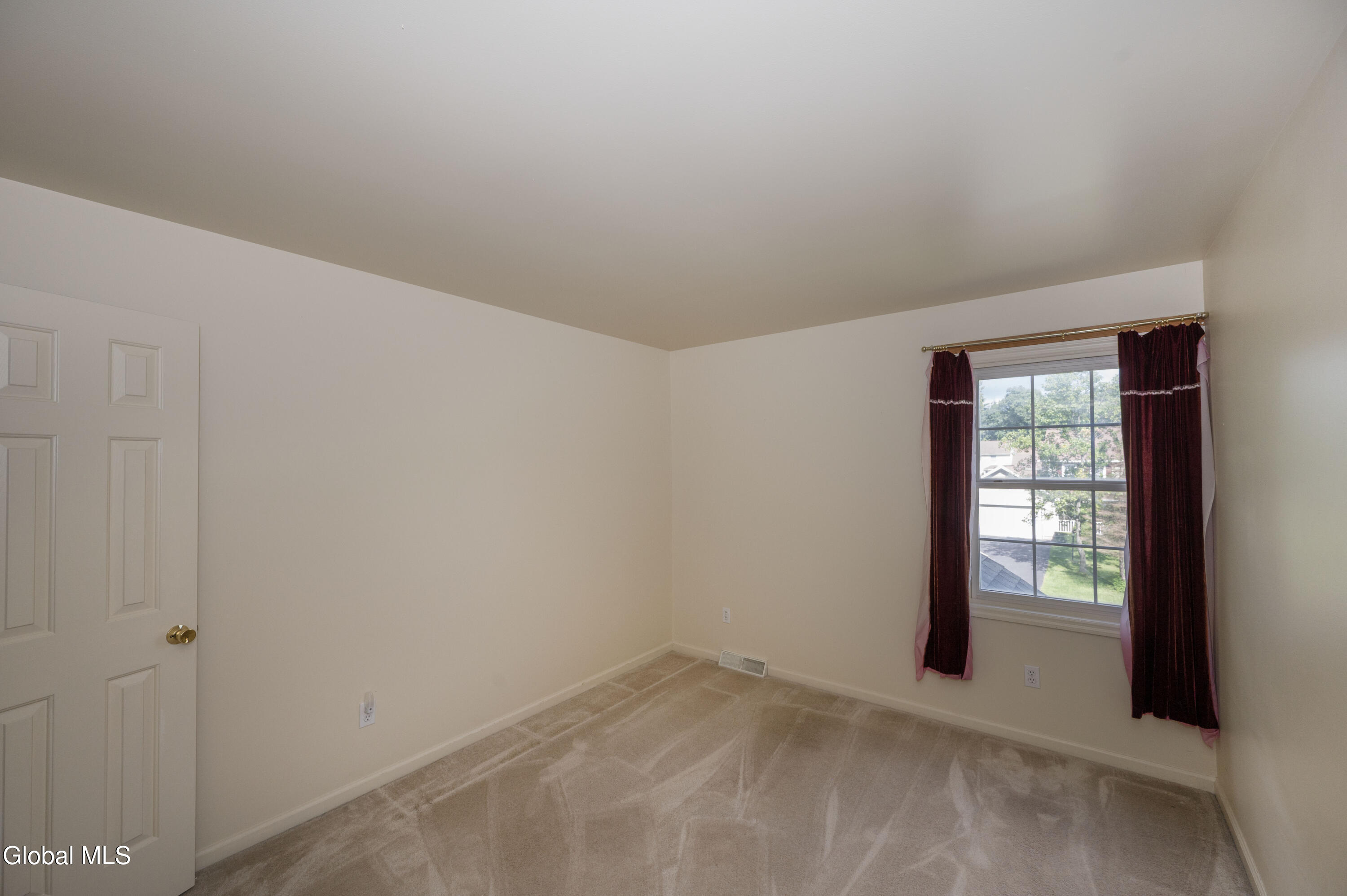 1912 Village Road Niskayuna NY 12309