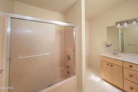 1912 Village Road Niskayuna NY 12309