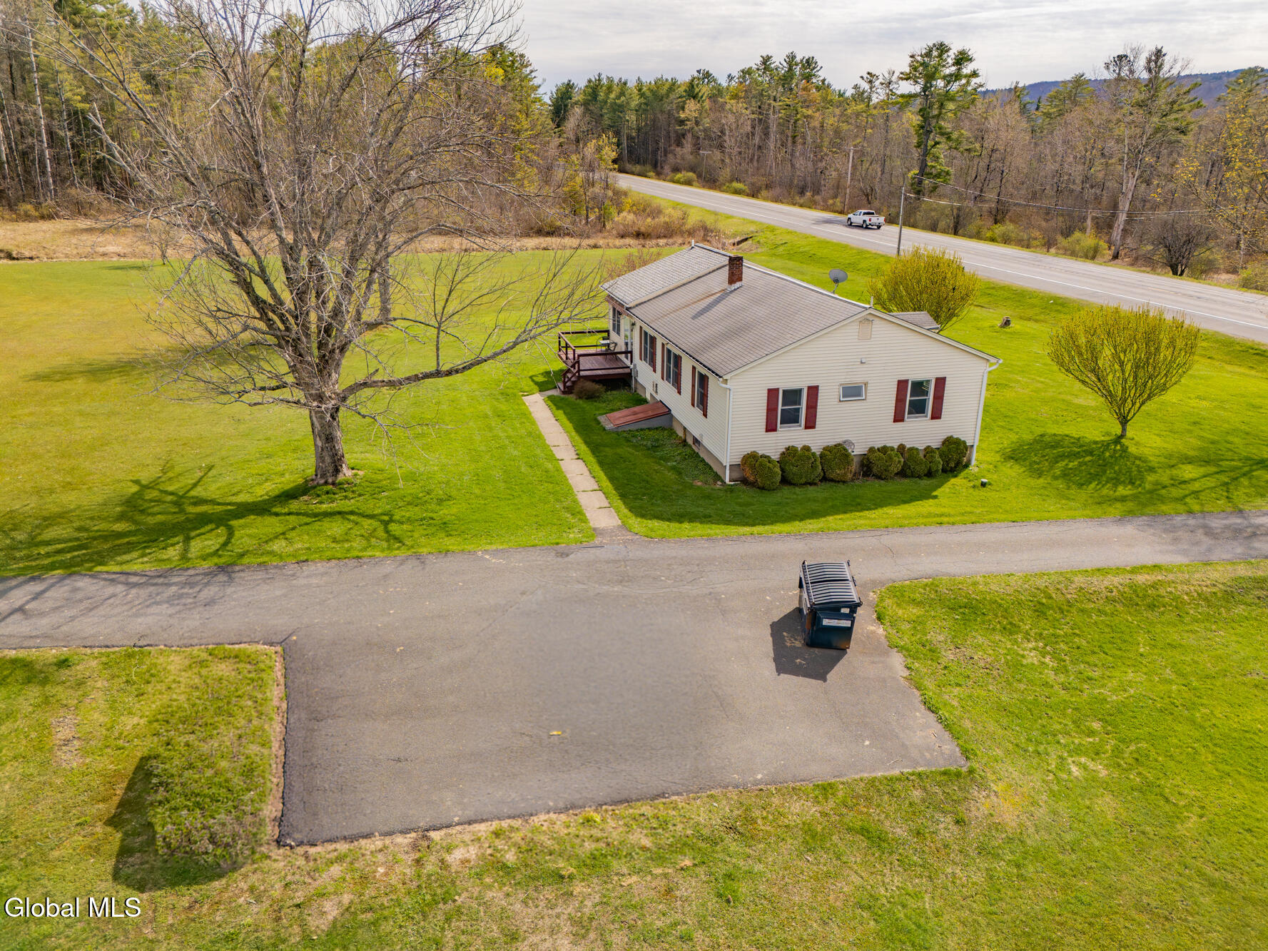 15548 State Route 22 Stephentown NY 12168