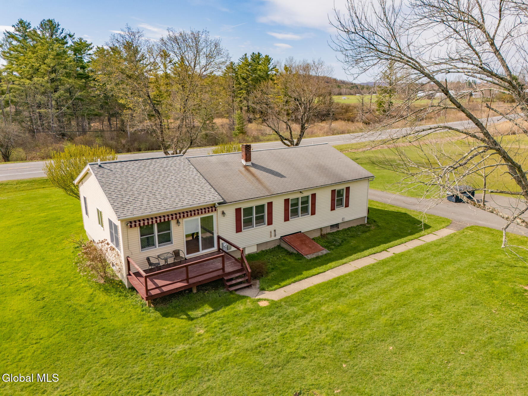 15548 State Route 22 Stephentown NY 12168