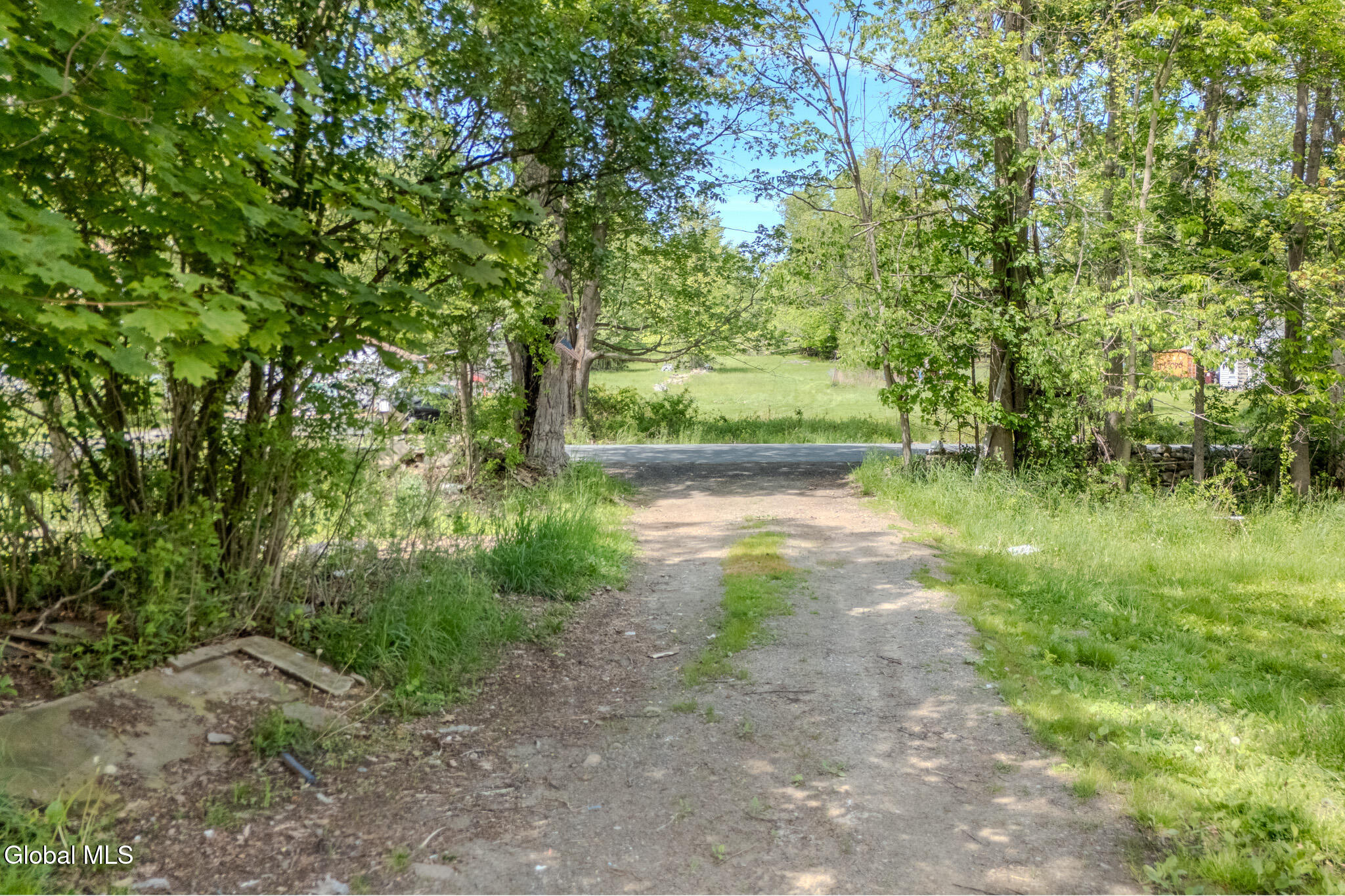 328 North Road Averill Park NY 12018