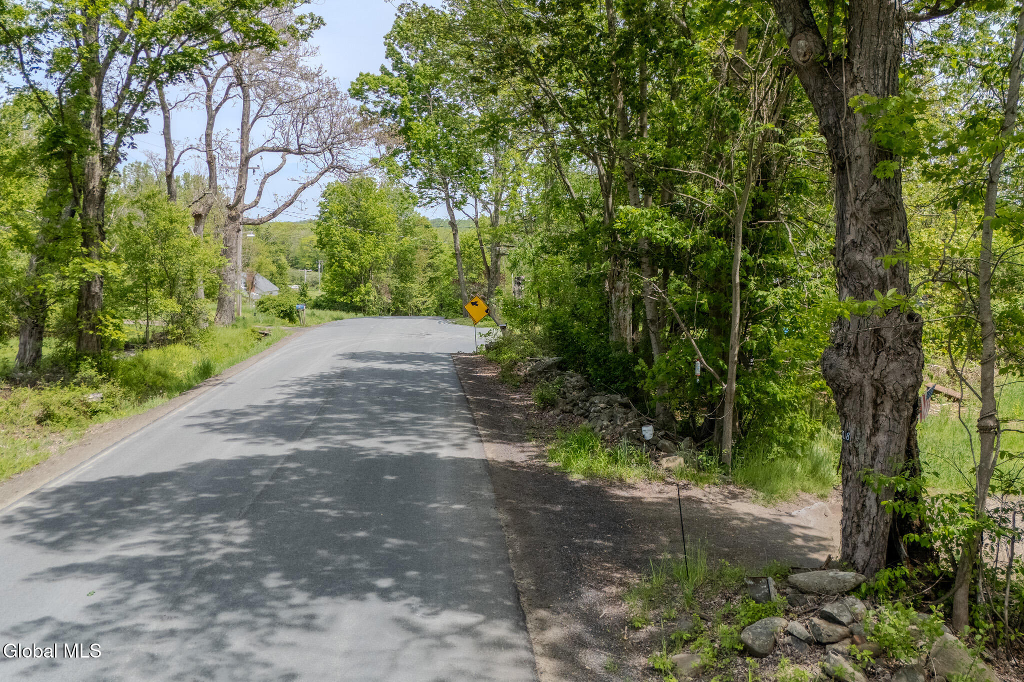 328 North Road Averill Park NY 12018