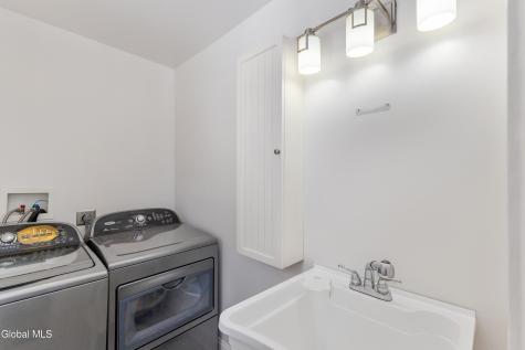 39 Hawthorne Avenue Albany NY 12203