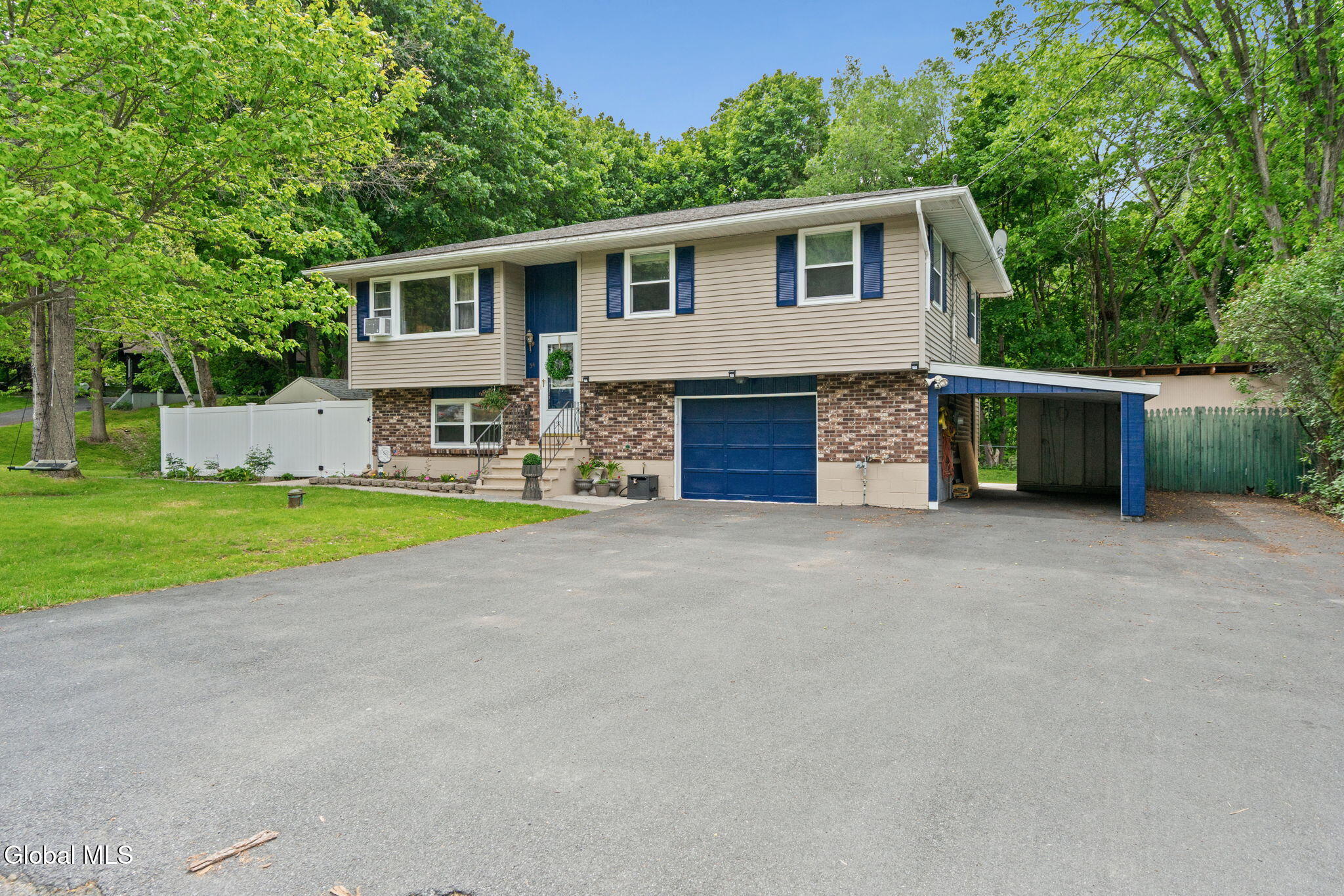 54 Kuhl Boulevard Wynantskill NY 12198