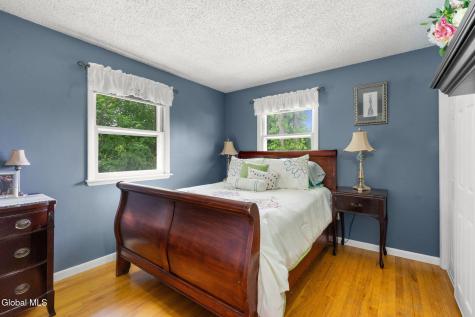 54 Kuhl Boulevard Wynantskill NY 12198